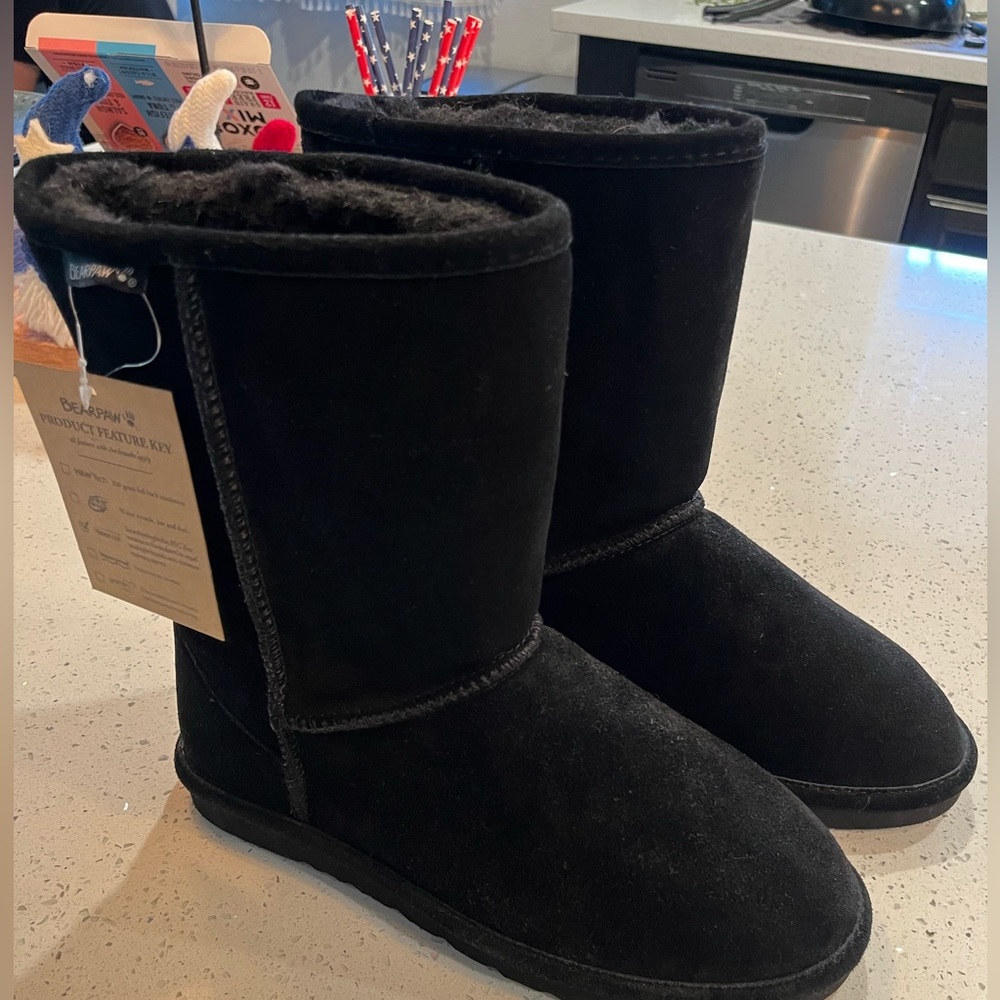 Black Bearpaw boots
